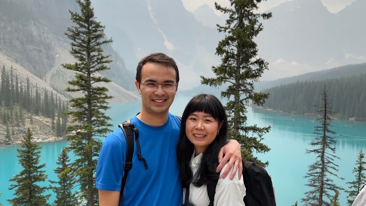 kaho-and-jade-at-moraine-lake